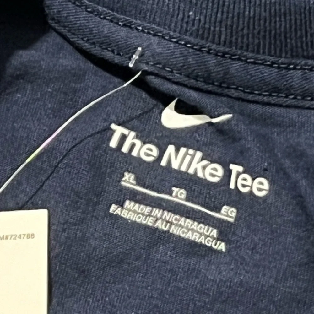Nike USWNT Big Kids boys Soccer T-Shirt tee women’s soccer team size XL navy‎